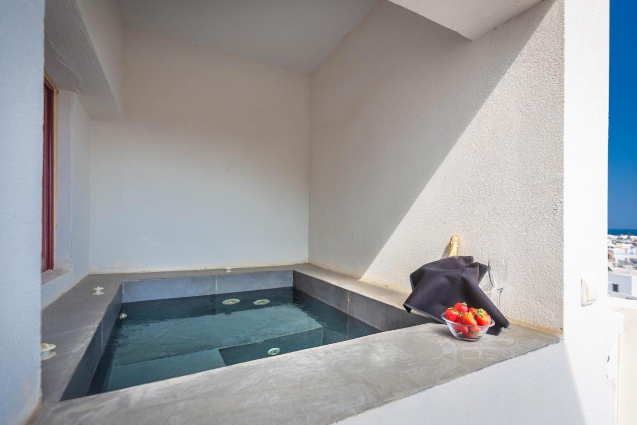 Mar N Mar Crown Hotel-Suites Kamári Kültér fotó
