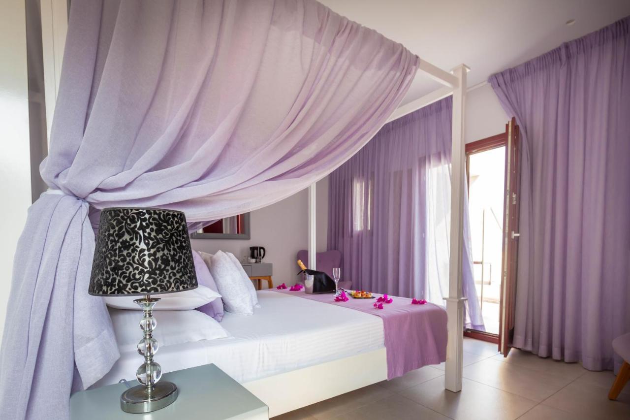 Mar N Mar Crown Hotel-Suites Kamári Kültér fotó