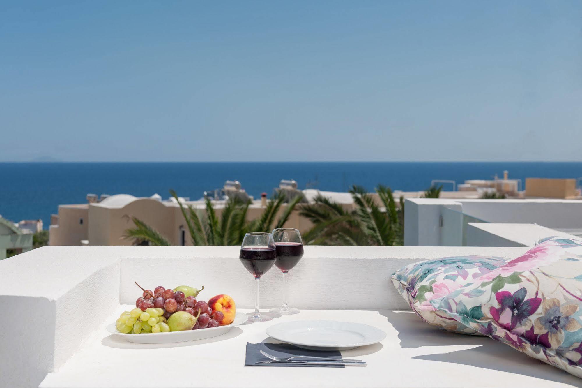 Mar N Mar Crown Hotel-Suites Kamári Kültér fotó